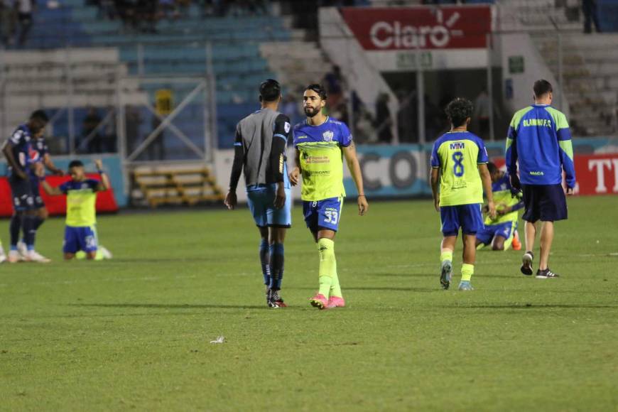 ¡Alegría y llanto! Emotivo festejo de Rougier al clasificar Motagua a semis