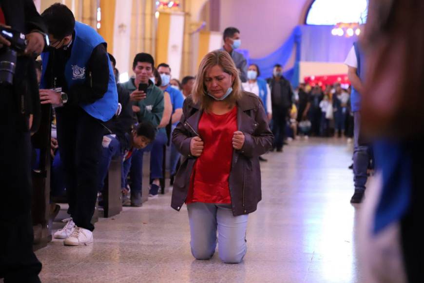 Ofrendas y promesas: imágenes de la eucaristía por el 276 aniversario del hallazgo de la Virgen de Suyapa