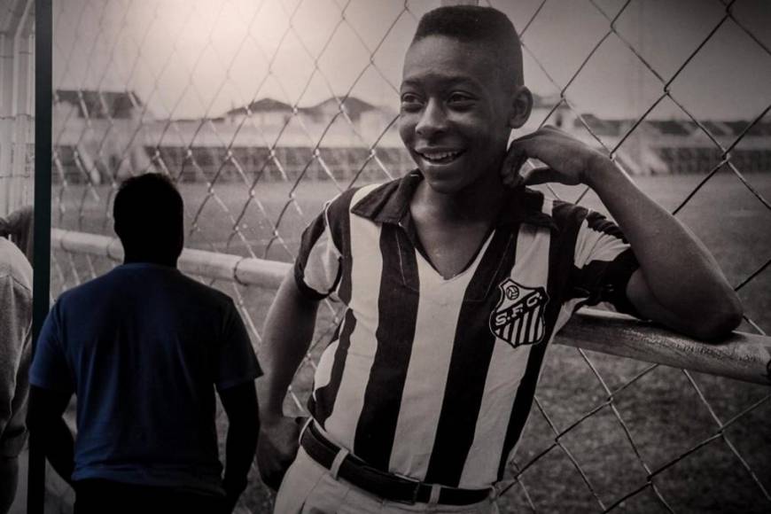 De su debut hasta su muerte, el rey Pelé en 15 grandes fechas