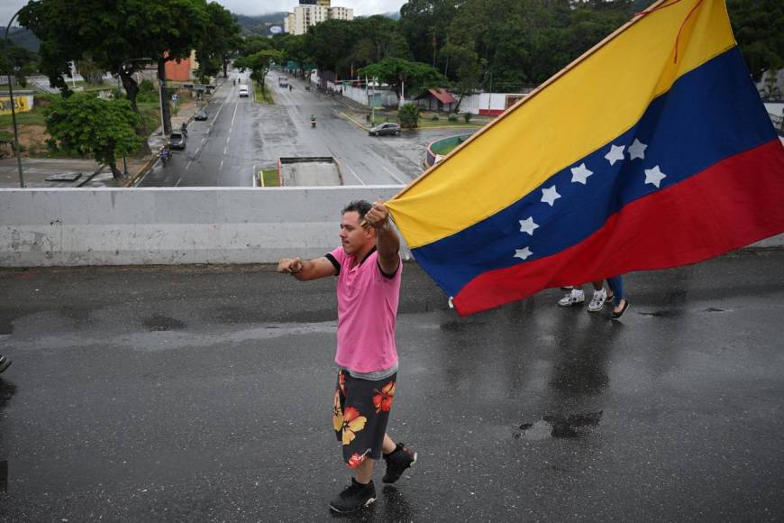 “Nos robaron”: Decepción y cacerolas en Venezuela tras elecciones