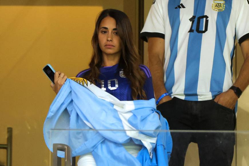 El “look cábala” de Antonela Roccuzzo que muchas influencers usan en el Mundial de Qatar 2022