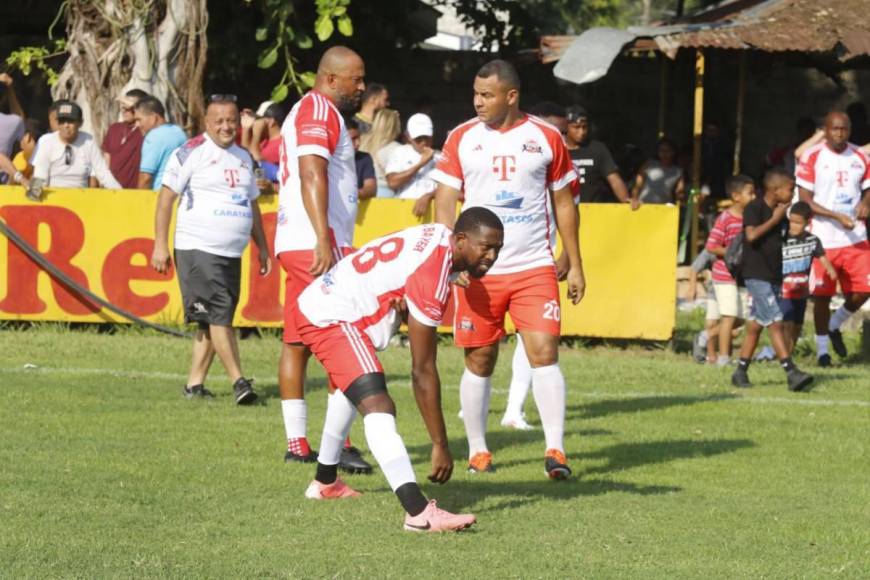 Así lucen actualmente los exfutbolistas de Honduras: Están jugando en la Liga de Veteranos