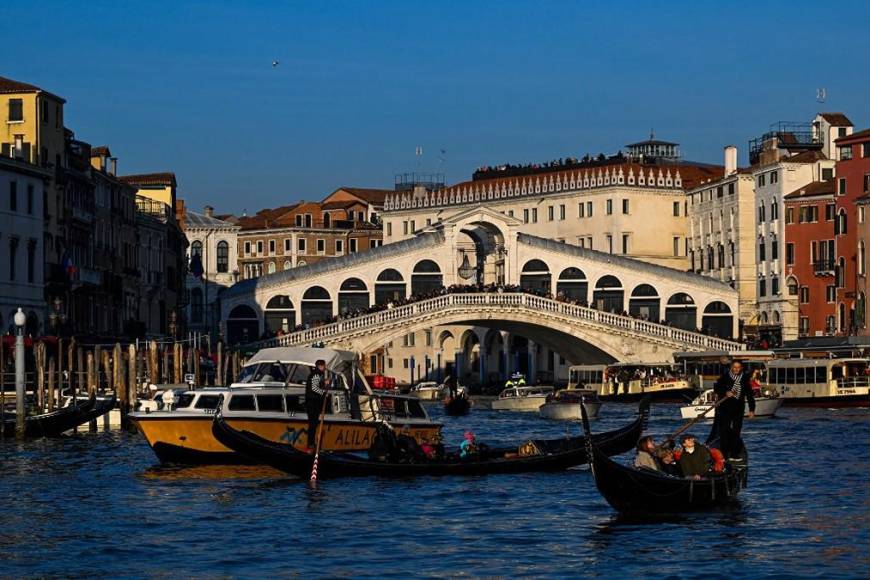 ¿Qué está pasando con los famosos canales de Venecia?