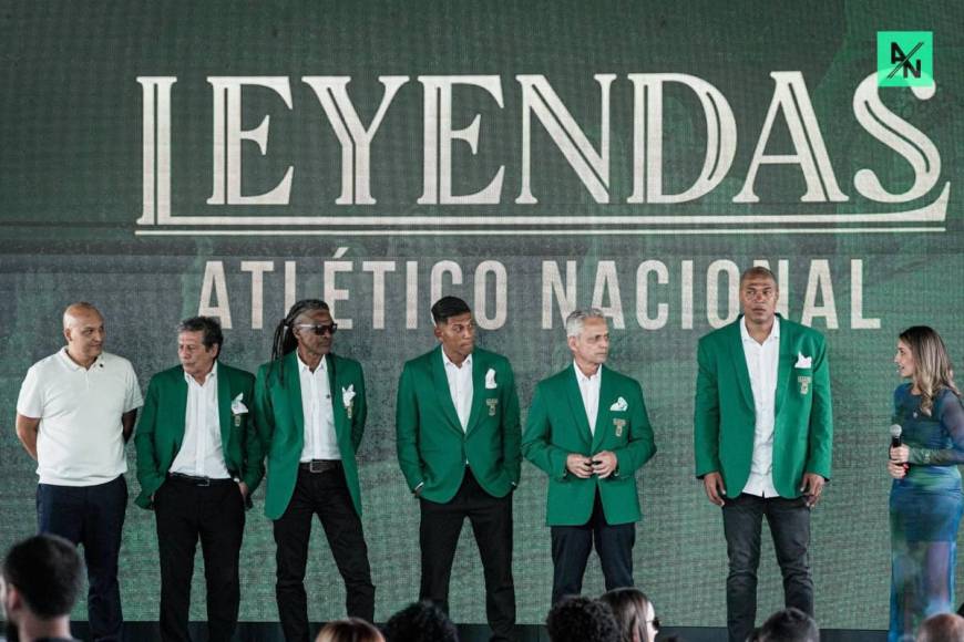 Reinaldo Rueda es homenajeado junto a otras leyendas del Atlético Nacional de Colombia