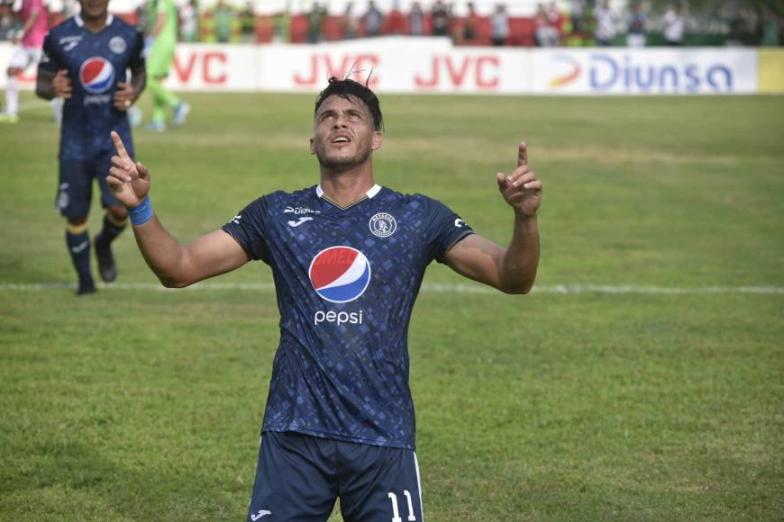 Zafarrancho y bellas mujeres inundan el Yankel : No se vio en TV del Marathón vs. Motagua