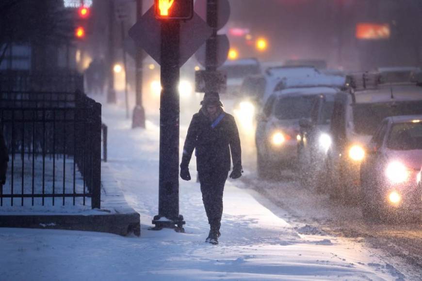 Tormenta invernal en Estados Unidos ya deja miles de vuelos suspendidos