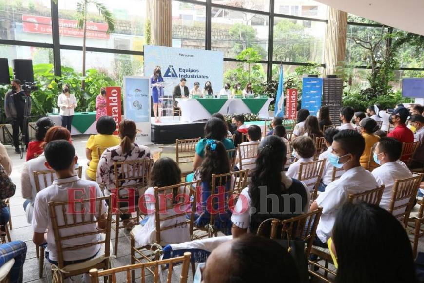 Exitoso cierre de Escuela Amigables con el Ambiente (Fotos)