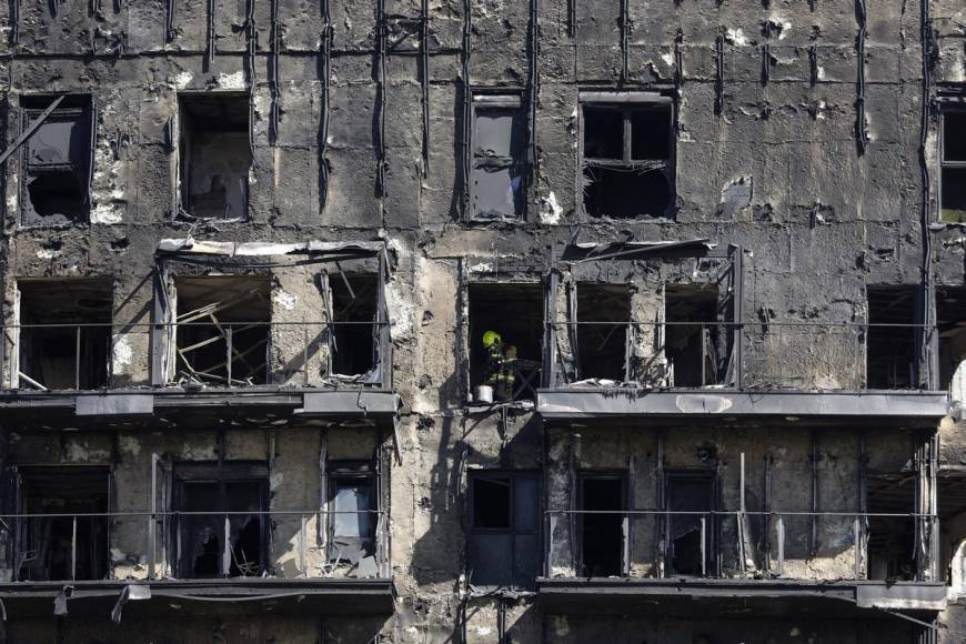 Sobrevivientes de incendio en Valencia: En “minutos, nos habíamos quedado sin nada”