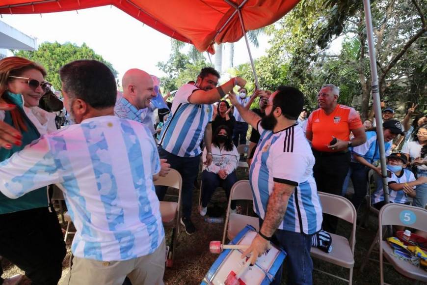 Así viven la final del Mundial de Qatar en la Embajada de Argentina en Honduras