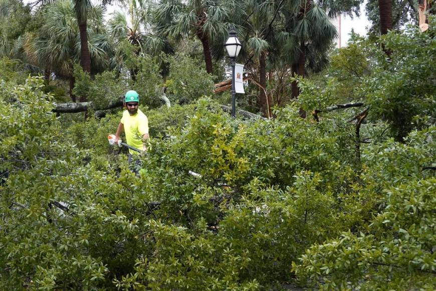 Ian golpea Carolina del Sur tras sembrar destrucción en Florida