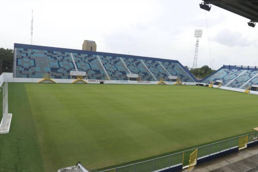 Día de reapertura, jacuzzi, modernos camerinos y palcos en el estadio Morazán