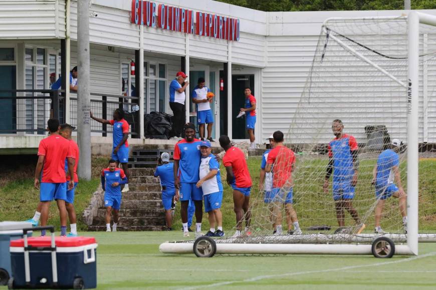 Así fue el regreso de Alberth Elis a entrenamientos del Olimpia