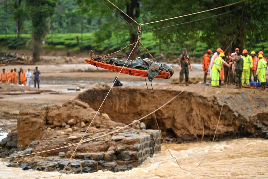 Lluvias devastan plantación de té en India: suman 160 muertes