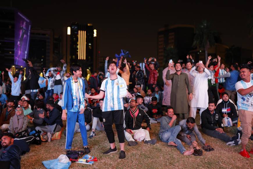 ¡Locura total! Las calles de Argentina son una verdadera fiesta tras clasificación de la selección a la final de Qatar