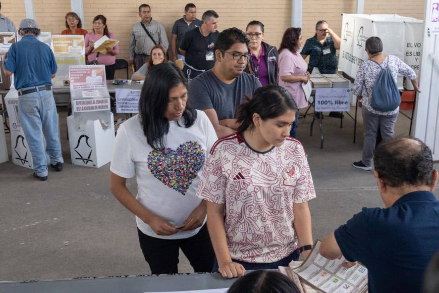 Elecciones en México se desarrollan “sin incidentes mayores”, dice el INE