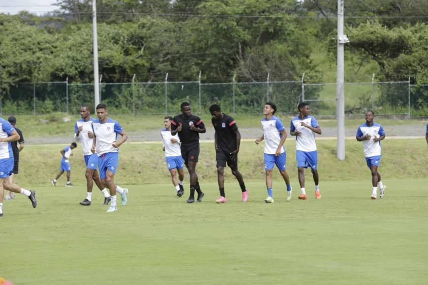 Olimpia no pierde tiempo, recibe dos malas noticias, pero recuperan a una de sus figuras