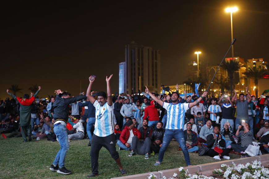 ¡Locura total! Las calles de Argentina son una verdadera fiesta tras clasificación de la selección a la final de Qatar