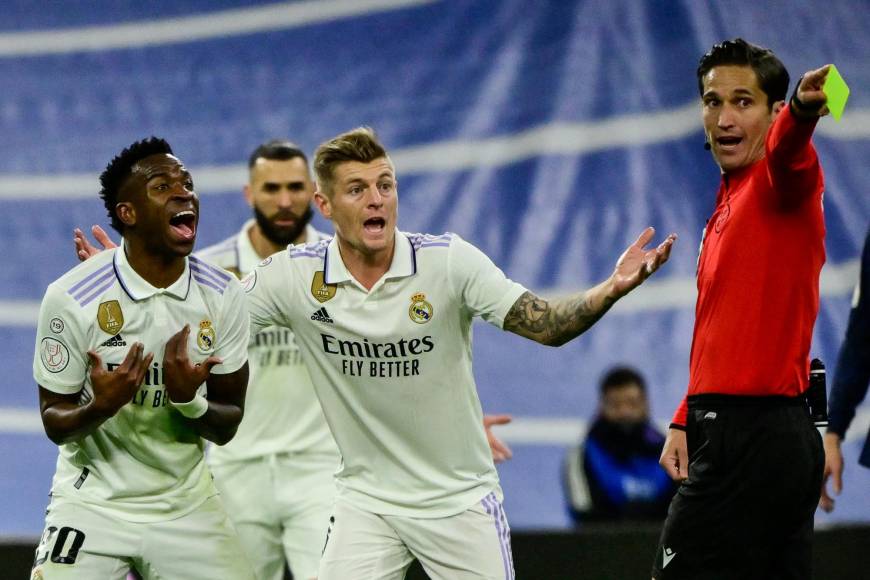 El Rey se autosaboteó: Así sonrió Barcelona en el Santiago Bernabéu ante Real Madrid