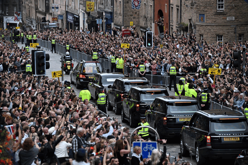 FOTOS: Así fue el traslado de los restos de Isabel II de Balmoral a Edimburgo