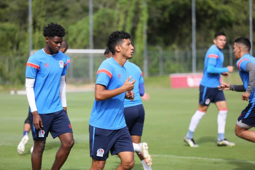 Rambo de León recomienda jugador a Olimpia, Benguché sigue en el ‘albo’ y ¿nuevo fichaje?