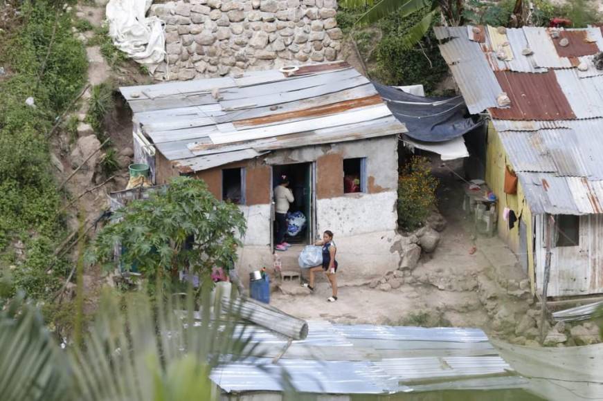 ¡Inseguridad en la colonia Villa Nueva! Familias abandonan sus hogares tras amenazas de criminales