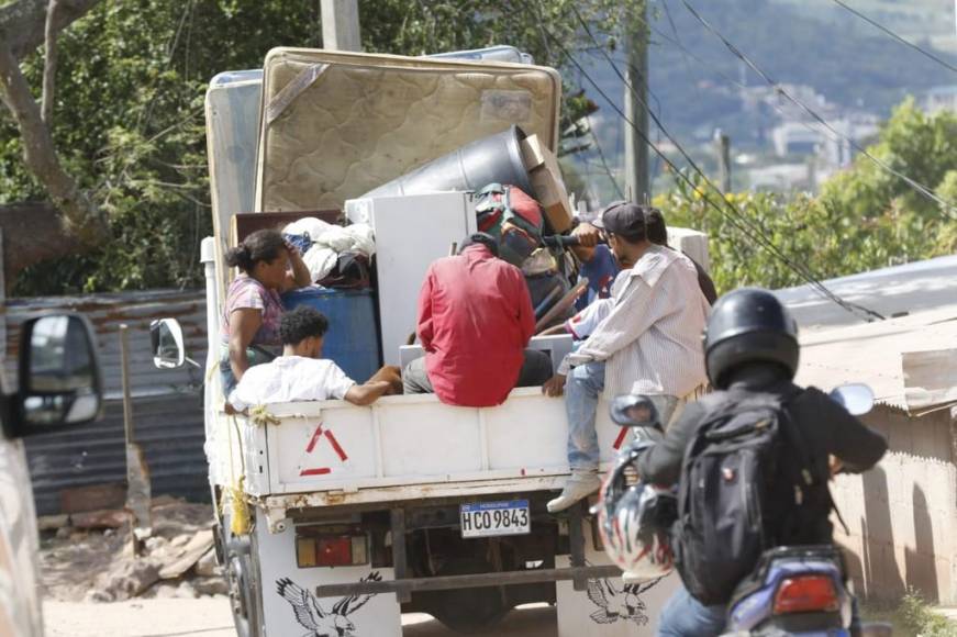 ¡Inseguridad en la colonia Villa Nueva! Familias abandonan sus hogares tras amenazas de criminales