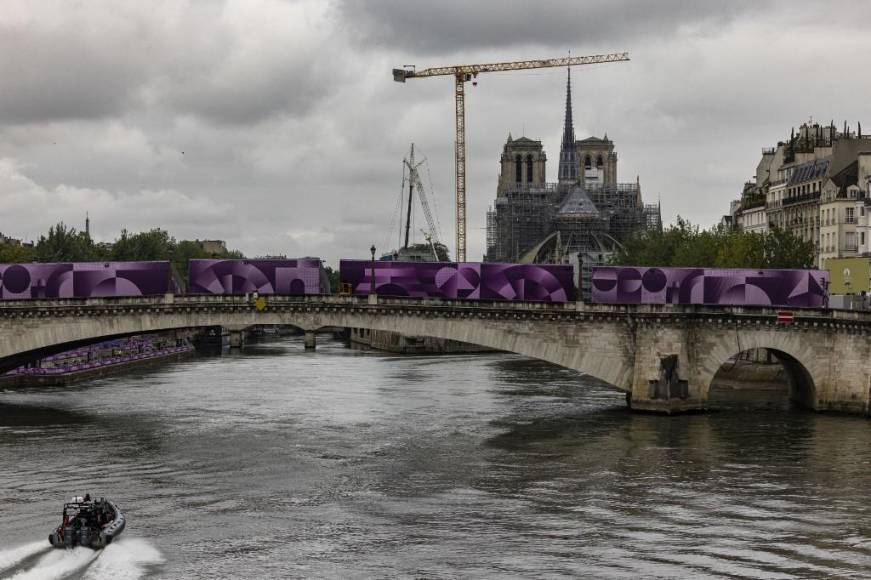 Río Sena y Torre Eiffel, monumentos epicentro del espectáculo en París-2024