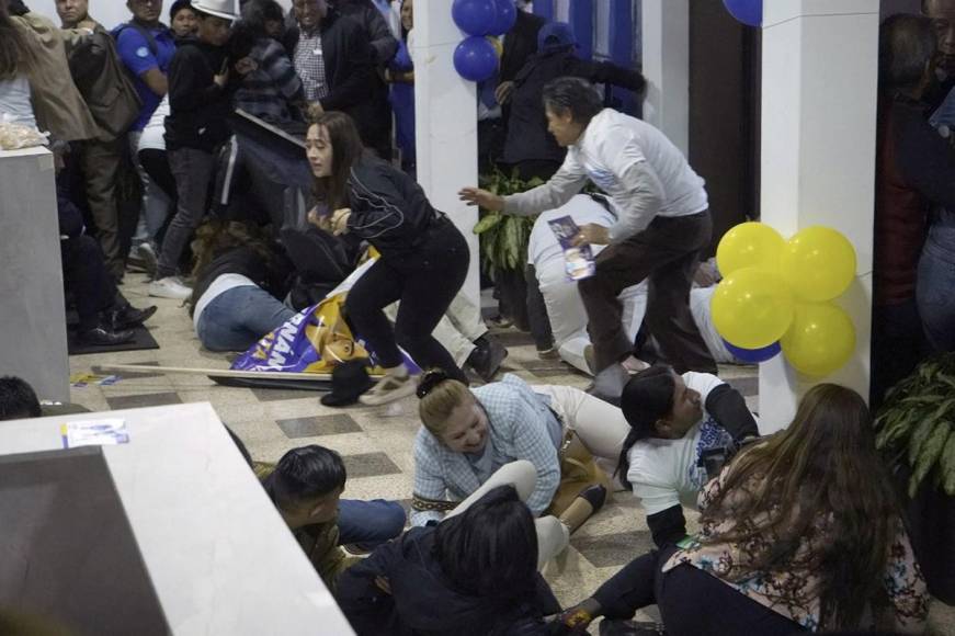 Uno muerto y otros bajo atentado: la violenta cacería durante elecciones en Ecuador