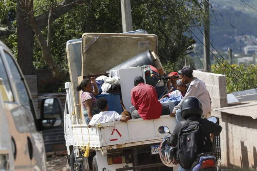 ¡Inseguridad en la colonia Villa Nueva! Familias abandonan sus hogares tras amenazas de criminales