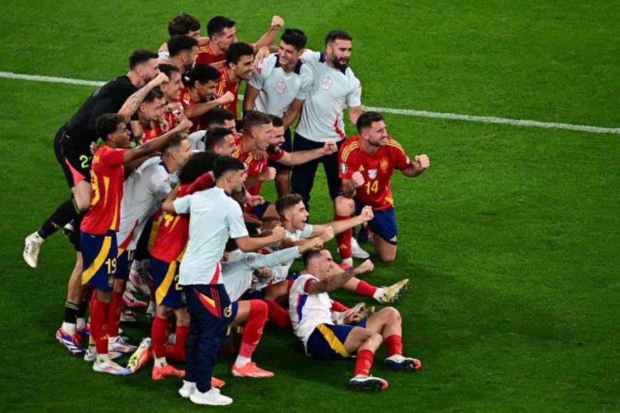 Lamine Yamal iluminado y Mbappé destrozado tras eliminación de Francia de la Euro 2024