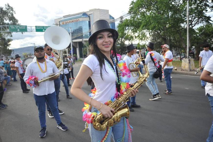 Color, alegría y fiesta: así arranca el carnaval por el 445 aniversario de Tegucigalpa