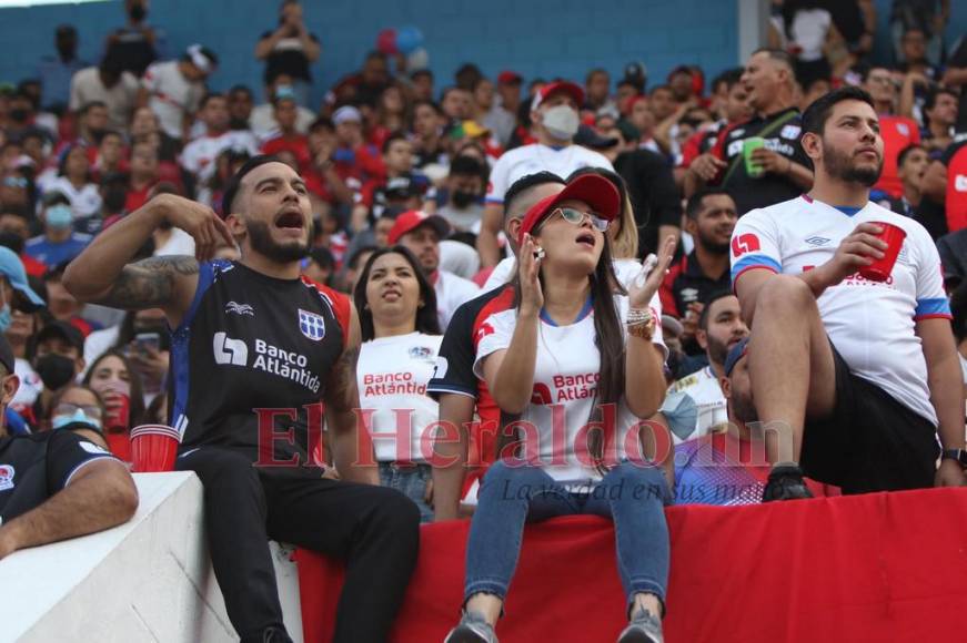 Fiesta, derroche de pasión y orgullo en la semifinal de vuelta entre Olimpia y Motagua