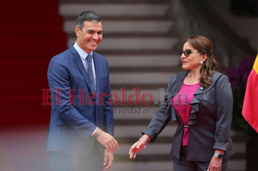 Así fue la llegada de Pedro Sánchez a Casa Presidencial (FOTOS)