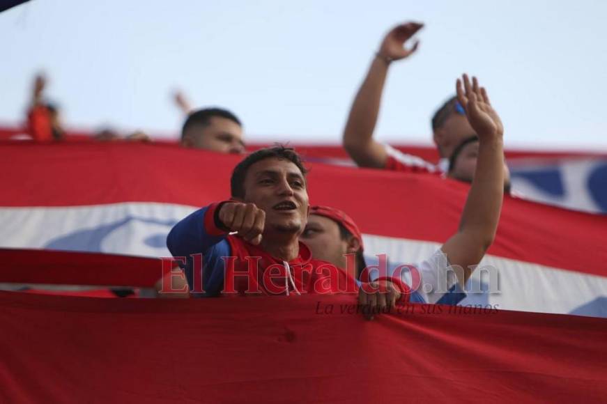 Fiesta, derroche de pasión y orgullo en la semifinal de vuelta entre Olimpia y Motagua