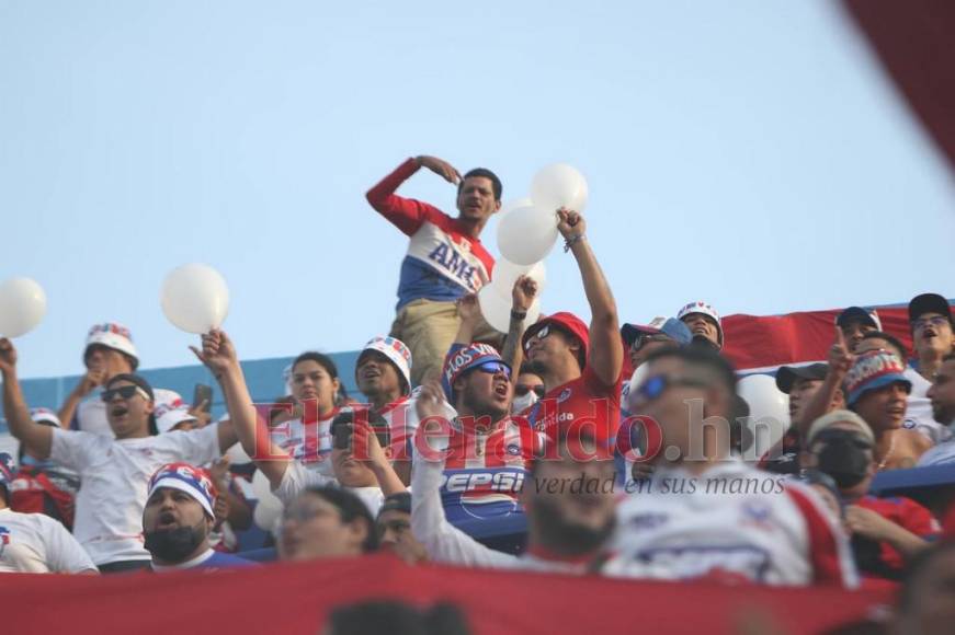 Fiesta, derroche de pasión y orgullo en la semifinal de vuelta entre Olimpia y Motagua