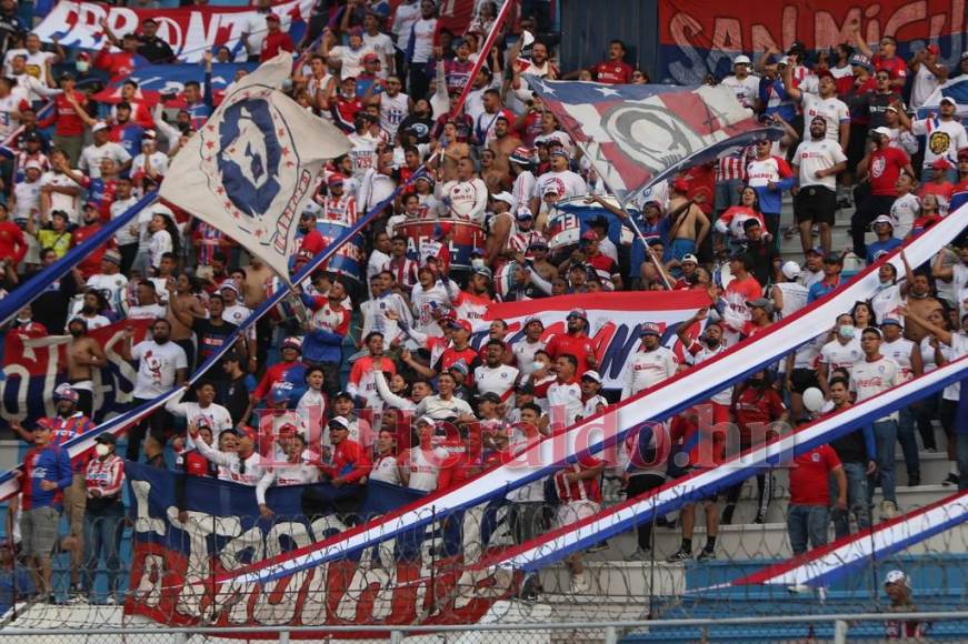 Fiesta, derroche de pasión y orgullo en la semifinal de vuelta entre Olimpia y Motagua