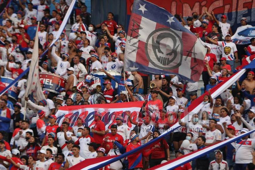 Fiesta, derroche de pasión y orgullo en la semifinal de vuelta entre Olimpia y Motagua