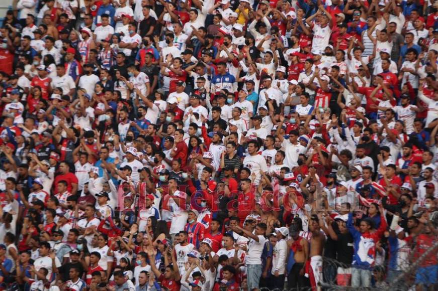 Fiesta, derroche de pasión y orgullo en la semifinal de vuelta entre Olimpia y Motagua