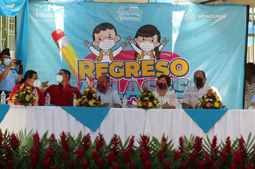 Educación inaugura el año lectivo presencial en Francisco Morazán