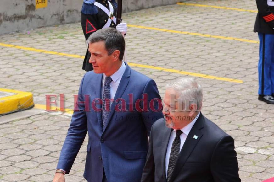 Así fue la llegada de Pedro Sánchez a Casa Presidencial (FOTOS)