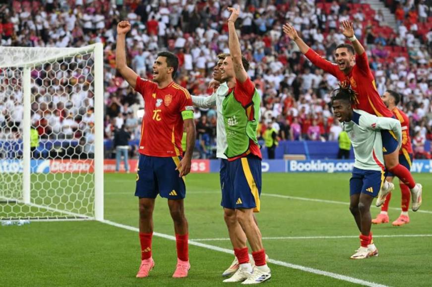 Kroos entre lágrimas, tristeza de Alemania y festejo de España por pase a semifinales de Eurocopa