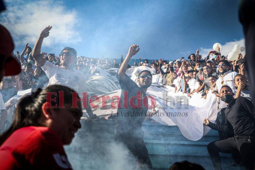 Así fue el show de la banda del Central Vicente Cáceres, la más esperada de los desfiles patrios