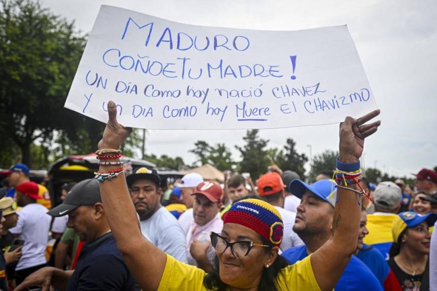 ¿Qué decían las pancartas del pueblo venezolano durante elecciones?