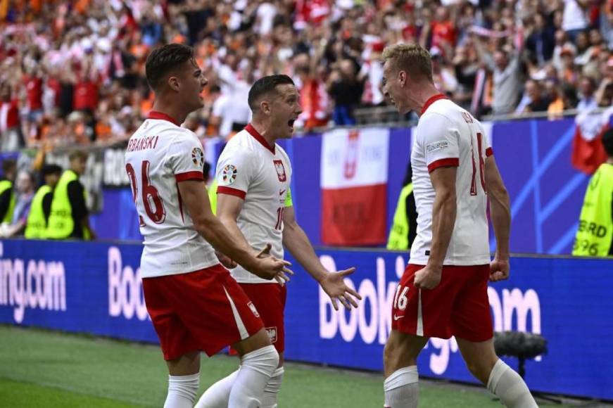 Marcan luego de 24 años en Eurocopa, nuevo look de Depay y Bellingham figura