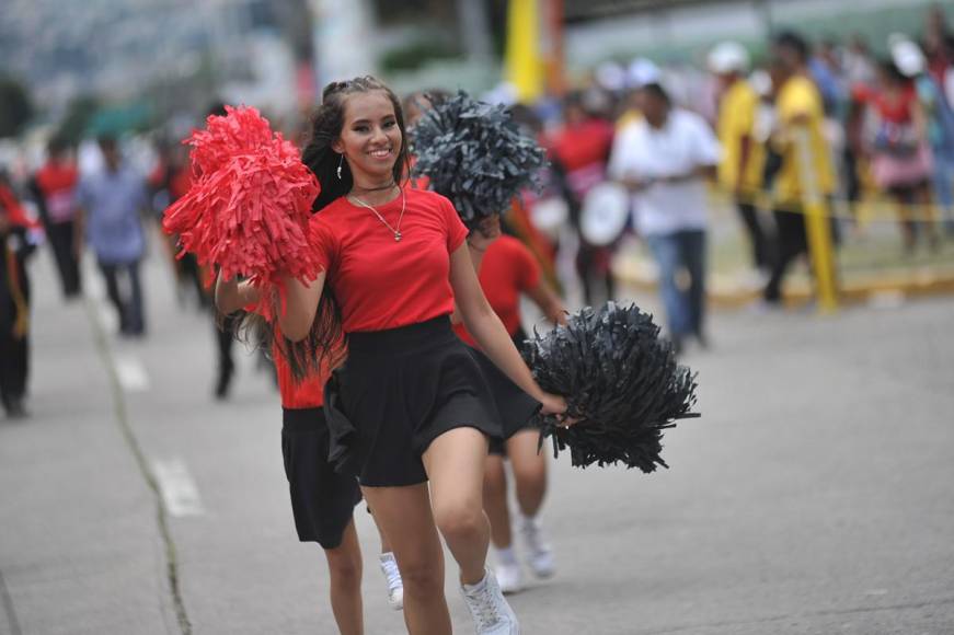 Color, alegría y fiesta: así arranca el carnaval por el 445 aniversario de Tegucigalpa