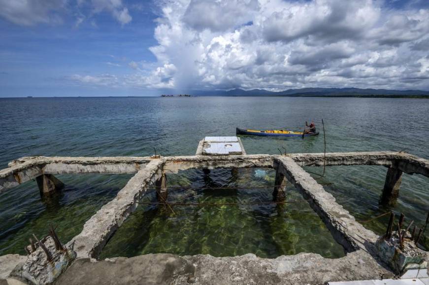 La isla en el Caribe cuyos pobladores deben abandonar antes de que se la trague el mar