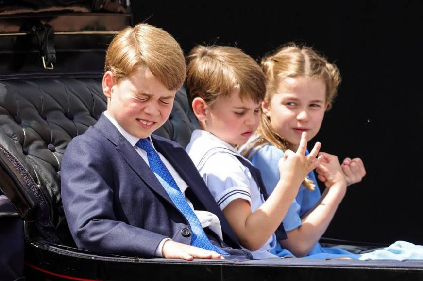 Los graciosos gestos del príncipe Louis en festejos del Jubileo de Platino de la reina Isabell II