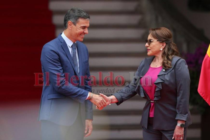 Así fue la llegada de Pedro Sánchez a Casa Presidencial (FOTOS)