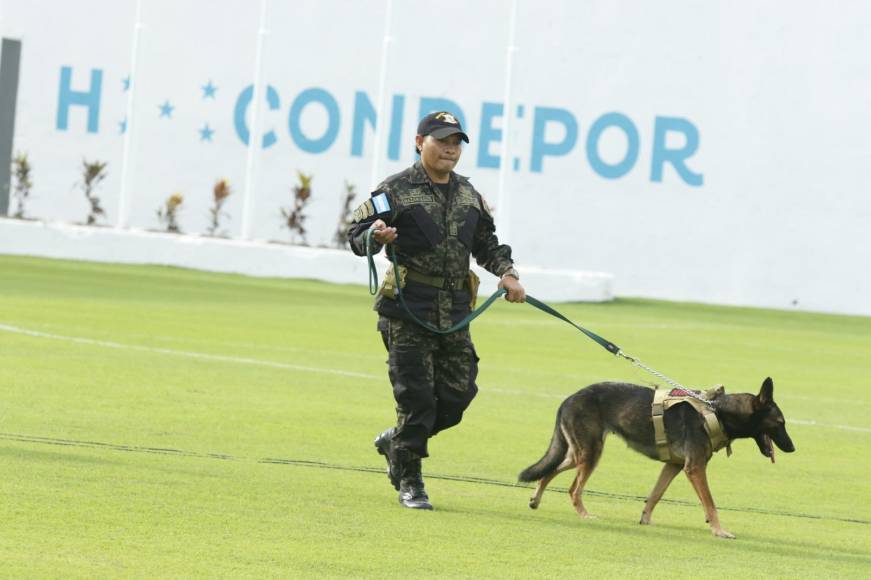 Así fue la reapertura del estadio Morazán ¡Cancha, palcos, camerinos, fueron mejorados!