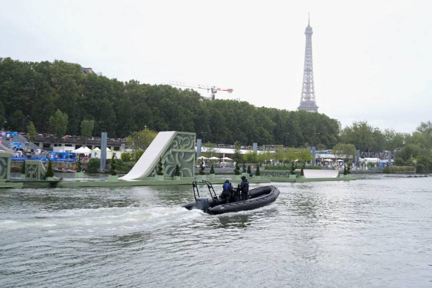 Río Sena y Torre Eiffel, monumentos epicentro del espectáculo en París-2024